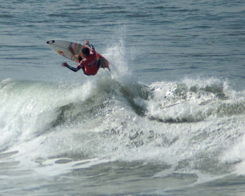 BGinsberg_2009-07-26_US Open of Surfing_Adriano de Souza_03_LR