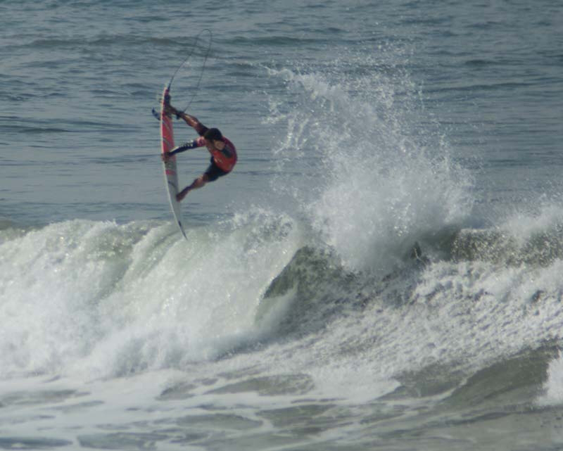 BGinsberg_2009-07-26_US Open of Surfing_Adriano de Souza_04_LR