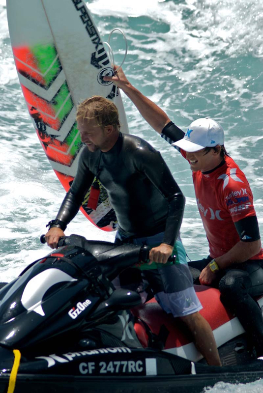 BGinsberg_2009-07-26_US Open of Surfing_Finals_Brett Simpson_2009Champ_06_LR