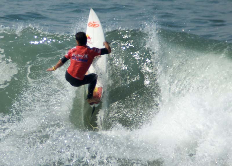 BGinsberg_2009-07-26_US Open of Surfing_Michel Bourez_02_LR